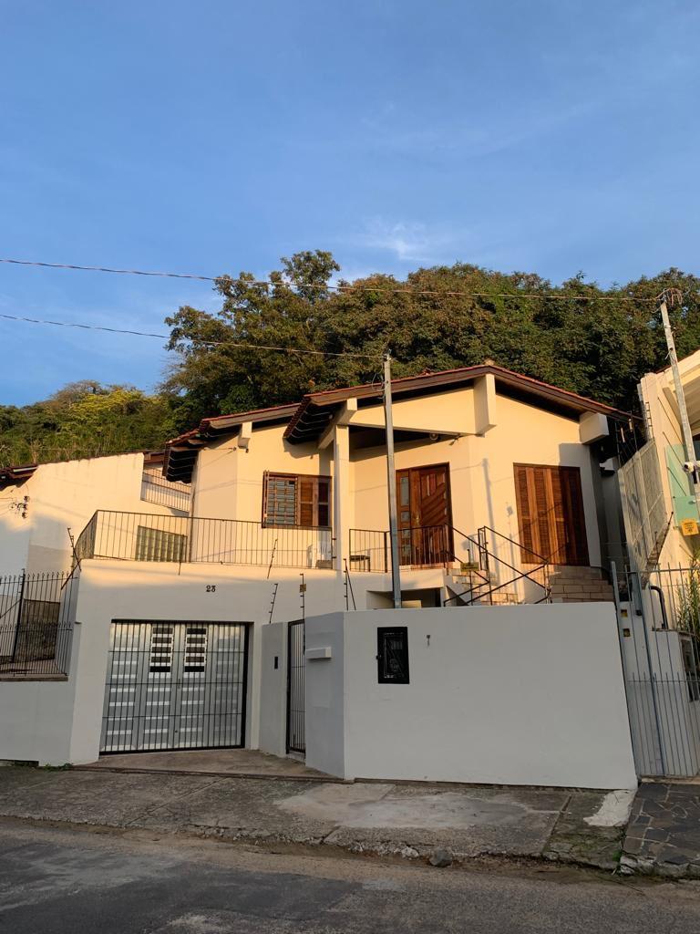 Sobrado 3 quartos à venda, 159m², Centro - Guaíba