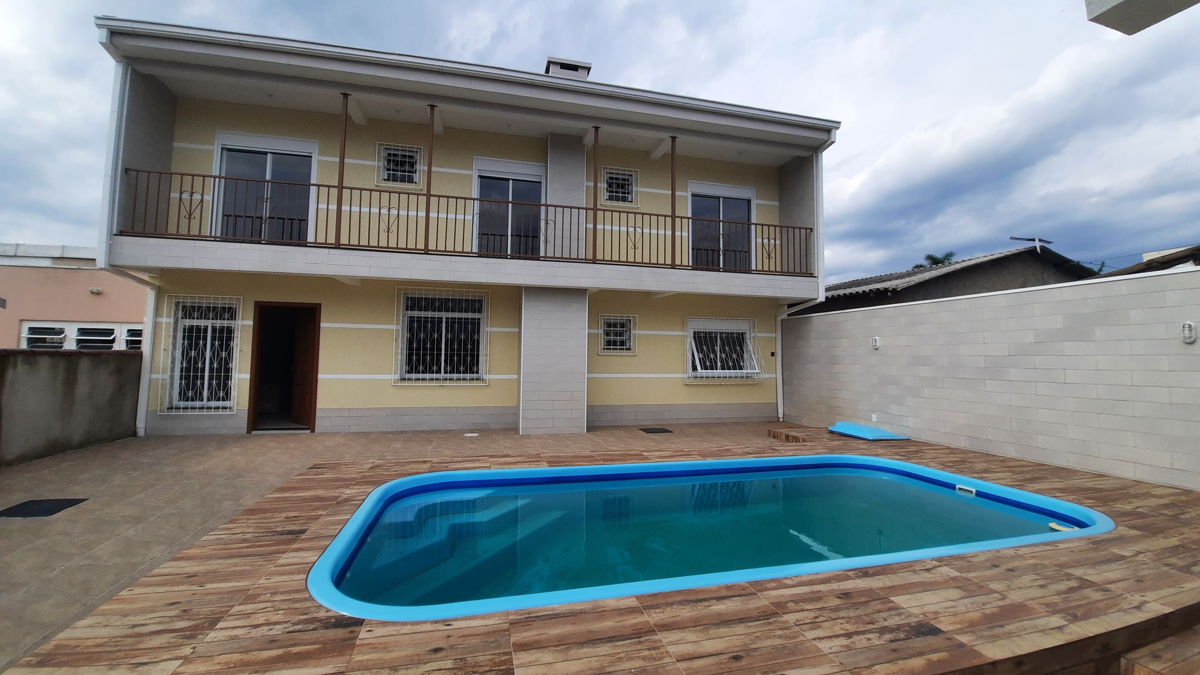 Sobrado 4 quartos à venda, 178m², Jardim dos Lagos - Guaíba