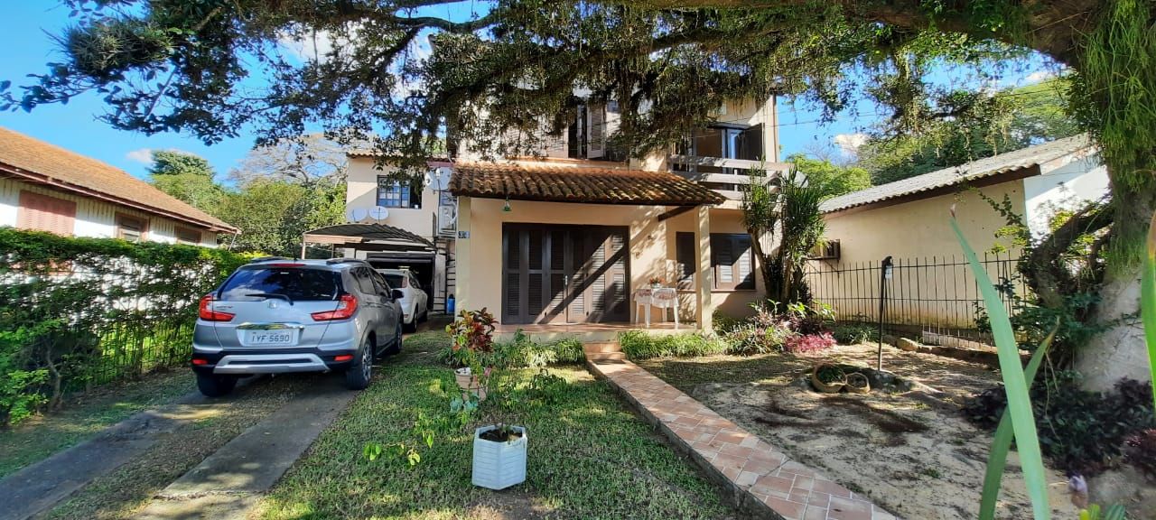 Sobrado 4 quartos à venda, 200m², Centro - Guaíba