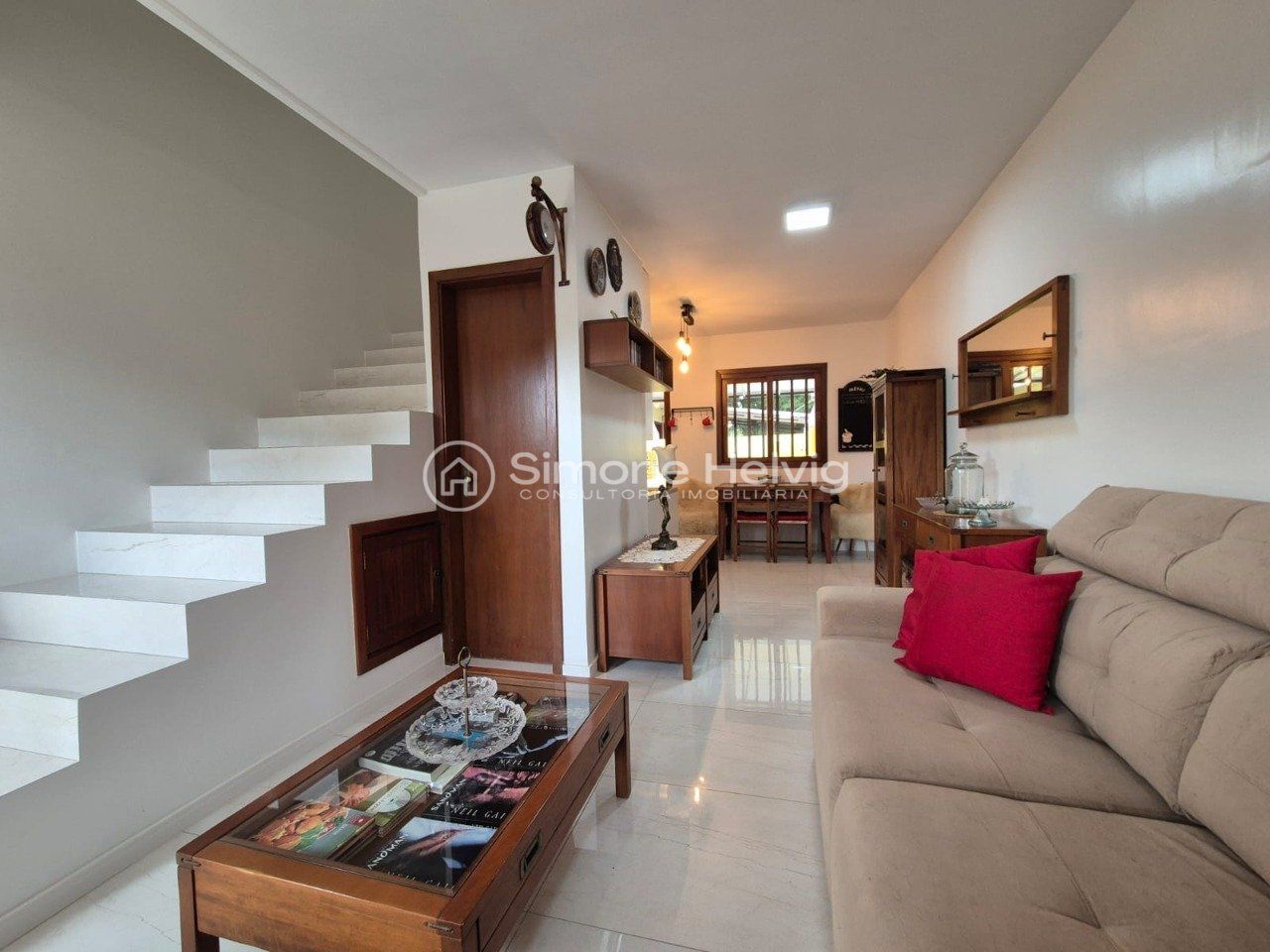 Sobrado 2 quartos para alugar, 69m², Florida - Guaíba