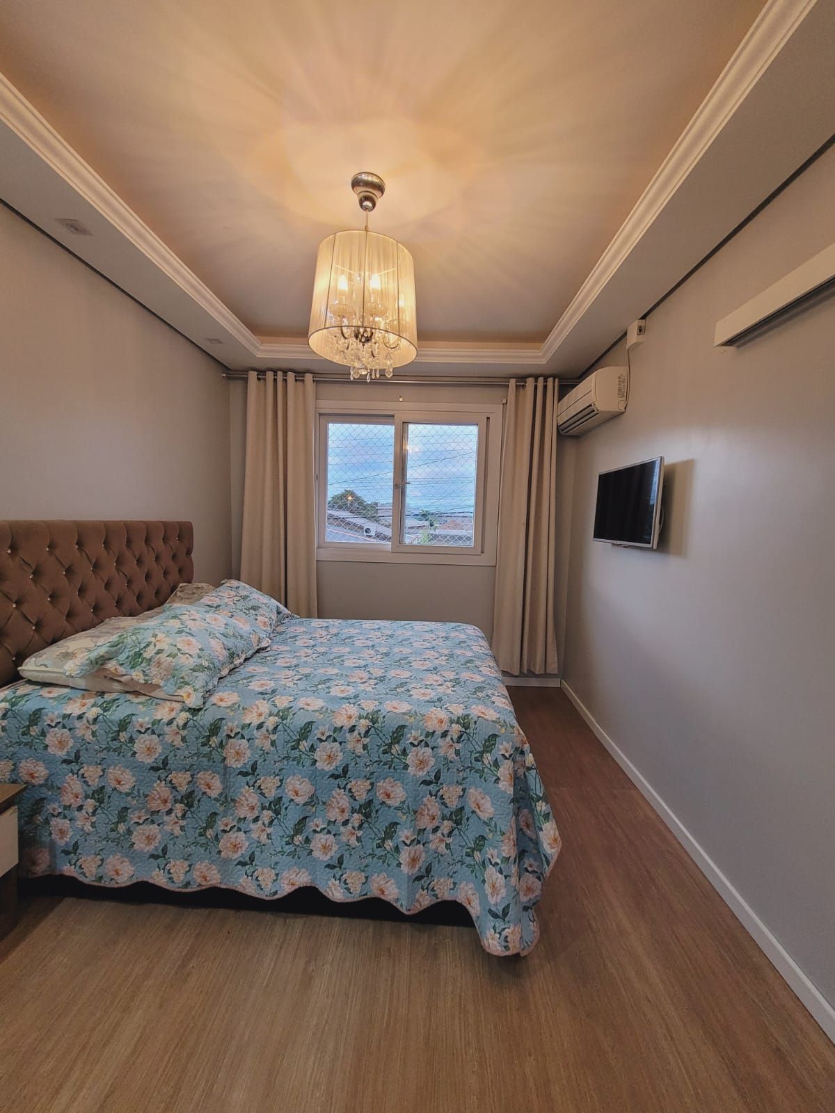 Sobrado 5 quartos à venda, 200m², Sans Souci - Eldorado do Sul