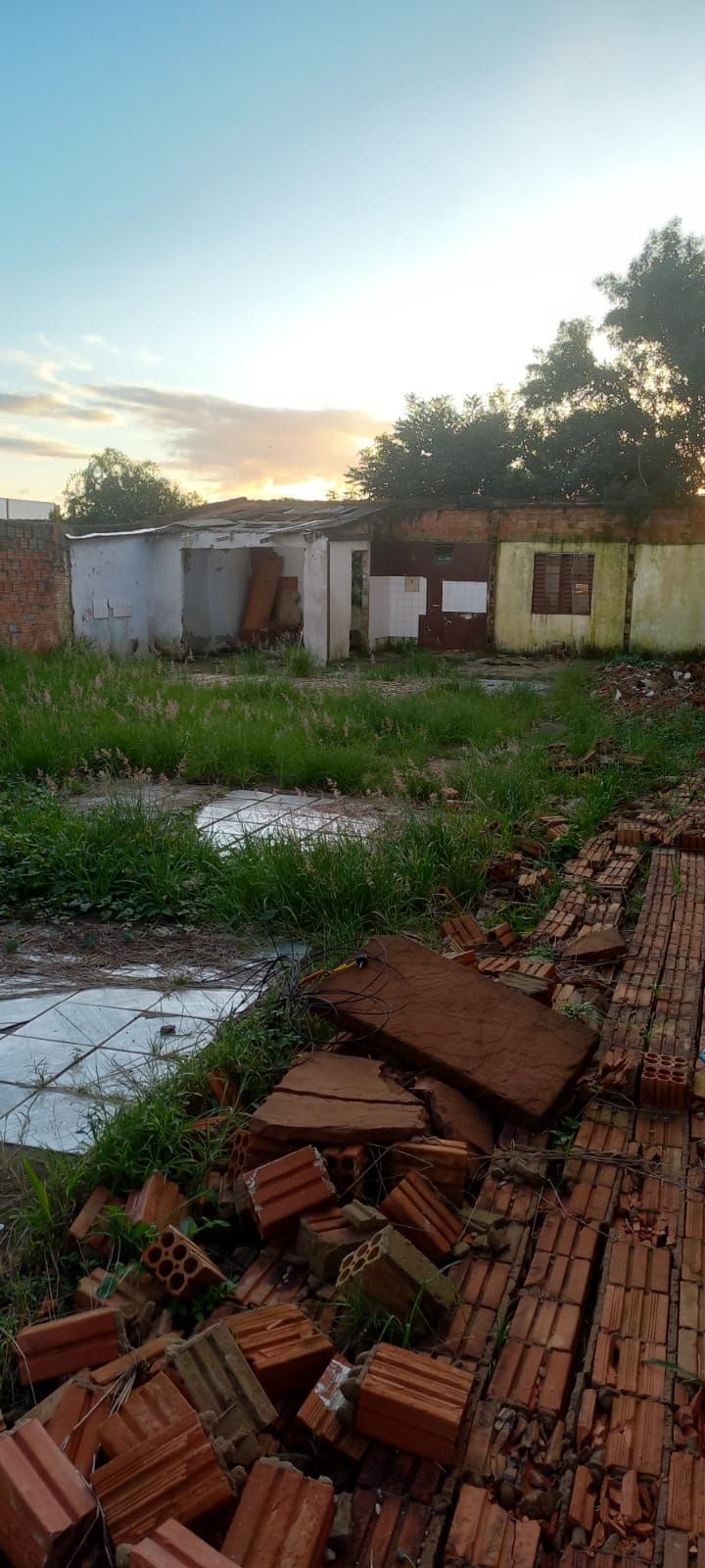 Terreno à venda, 95m², Centro - Guaíba