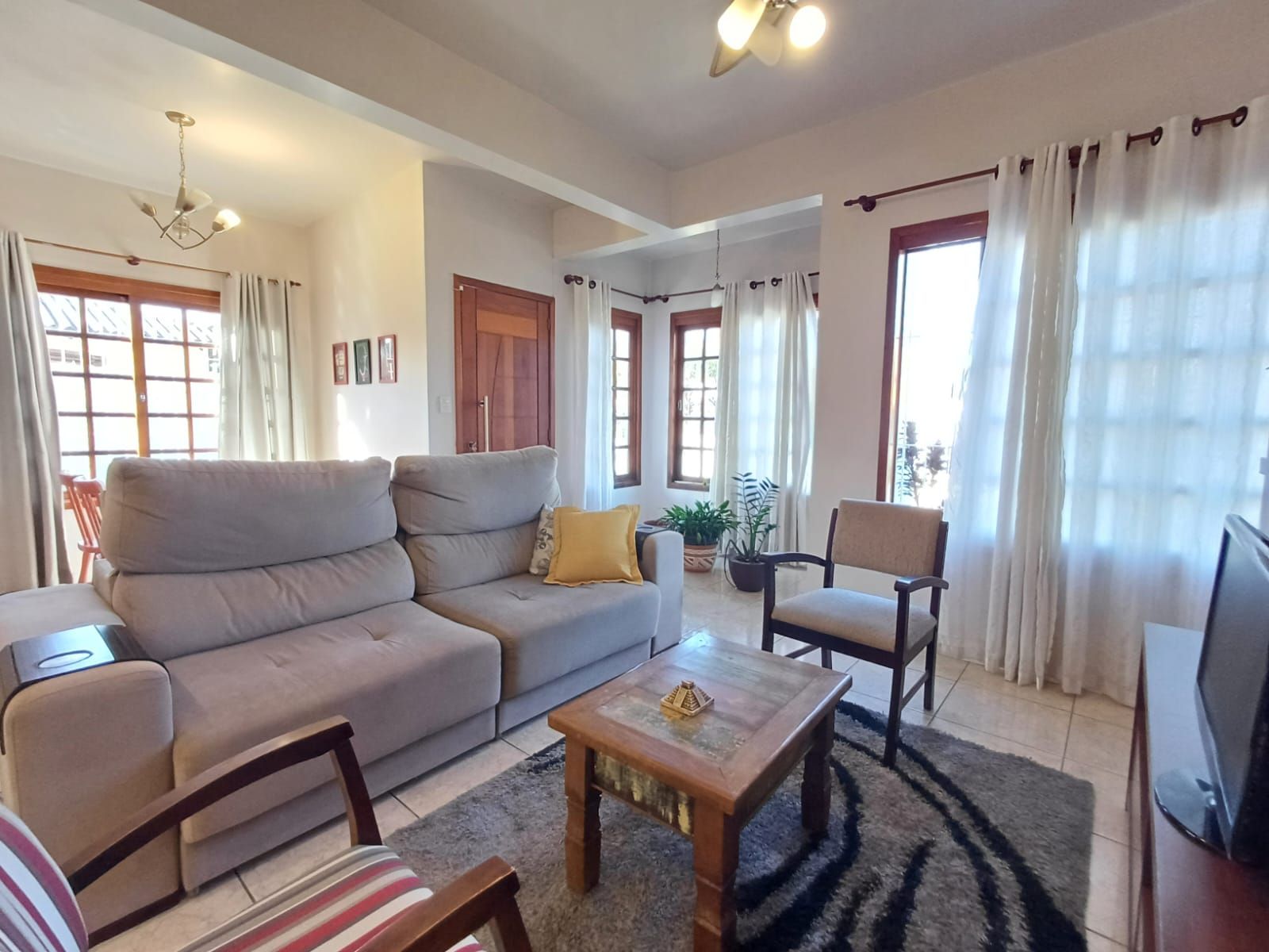 Sobrado 3 quartos à venda, 204m², Colina - Guaíba