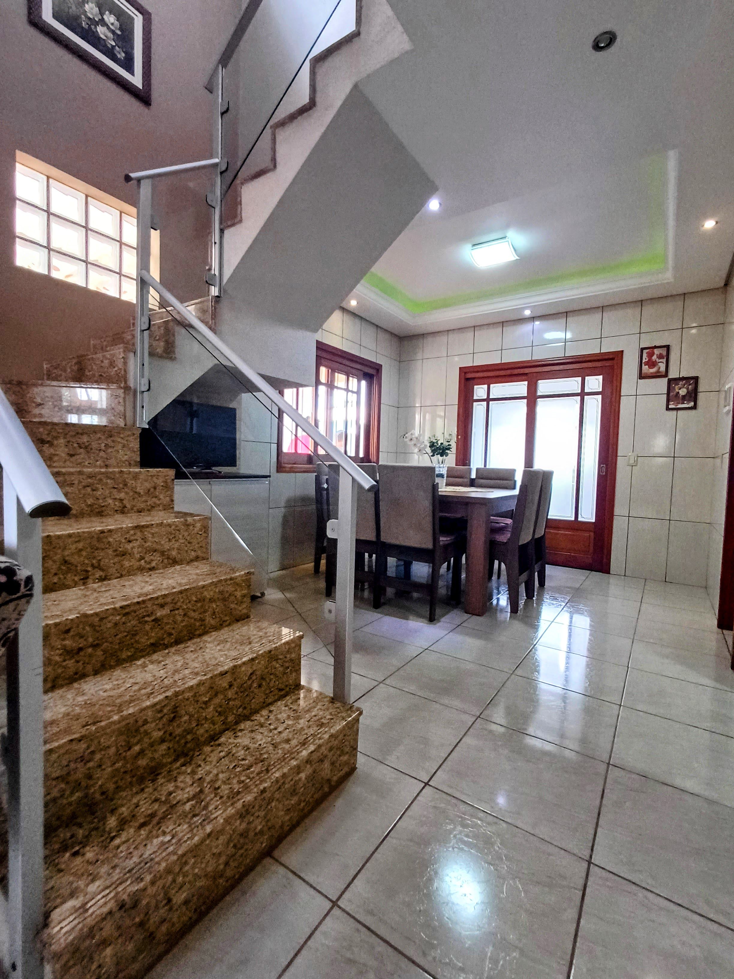 Sobrado 4 quartos à venda, 180m², Santa Rita - Guaíba