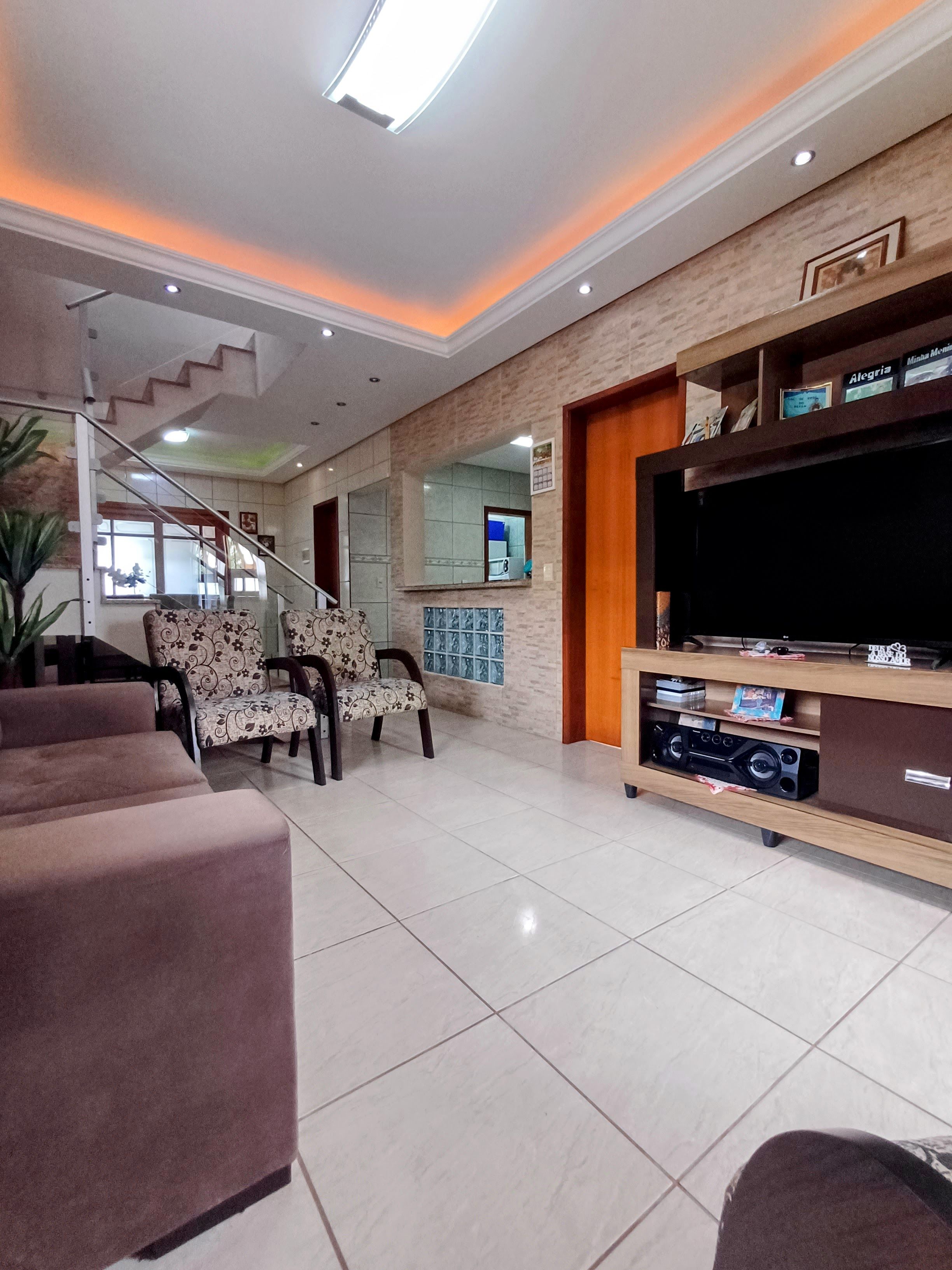 Sobrado 4 quartos à venda, 180m², Santa Rita - Guaíba