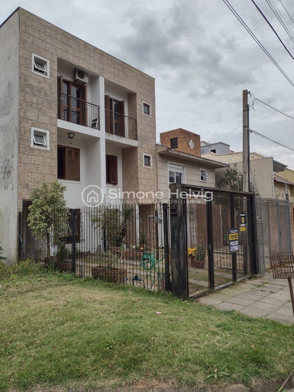 Sobrado 4 quartos à venda, 220m², Aberta Dos Morros - Porto Alegre