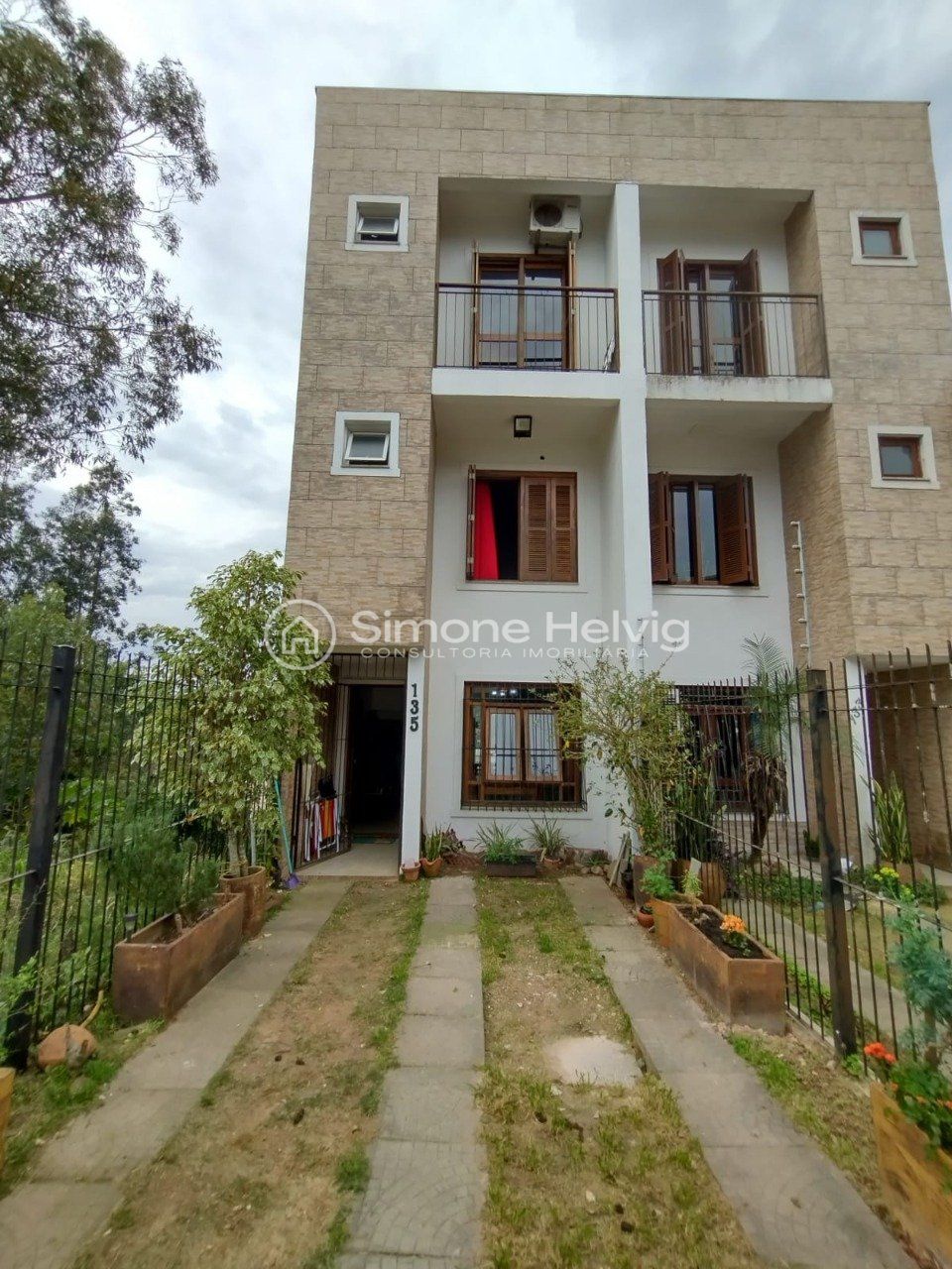 Sobrado 4 quartos à venda, 220m², Aberta Dos Morros - Porto Alegre